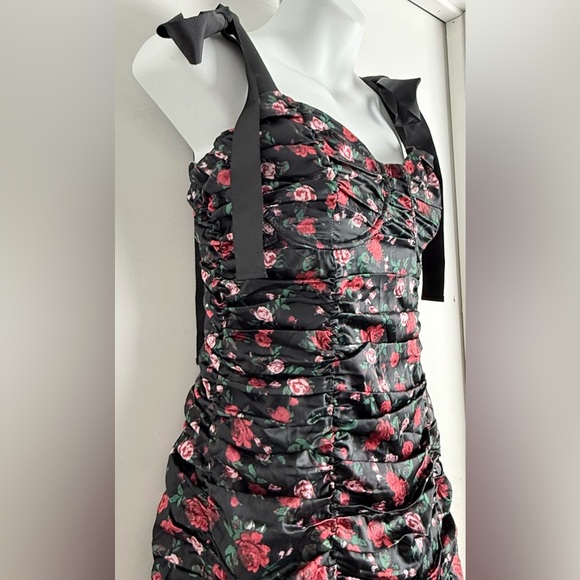 Pink and Red Bodycon Mini Dress - Picture 5 of 9